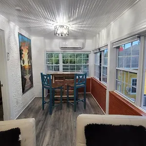  Apartment Lovely Unit With Free Parking On Premises United States